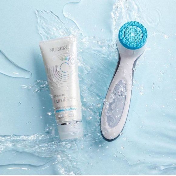 Ageloc LumiSpa Essential Kit - Picture 2 of 5